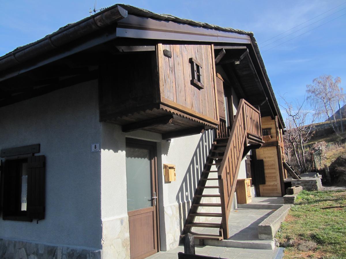 Maison Des Abeilles Vda Gressan N 0028 Bagian luar foto