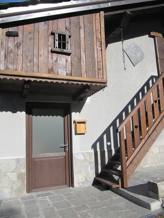Maison Des Abeilles Vda Gressan N 0028 Bagian luar foto
